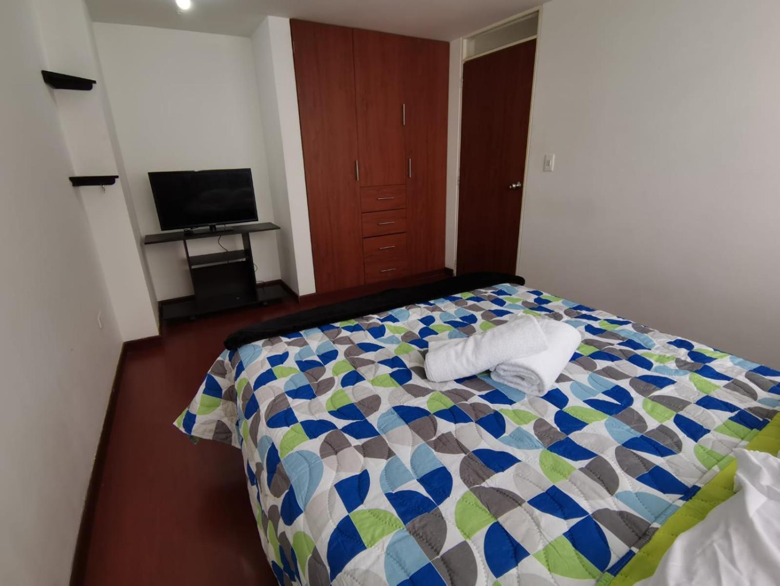 Aparta Estudio Independiente Centro